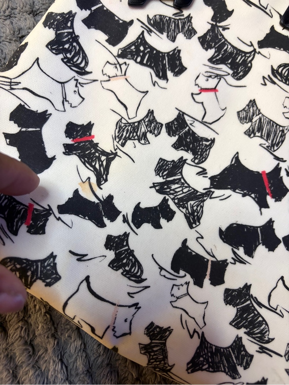 RADLEY LONDON Cream Crossbody Bag with Black Scotty Dog Print and Red Accents - Picture 9 of 11